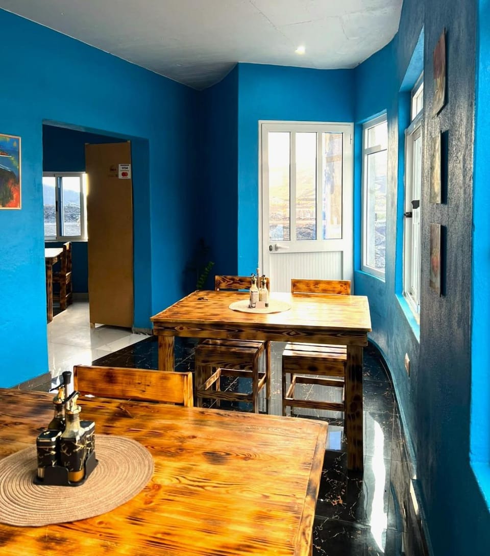 Property building, Restaurant/places to eat