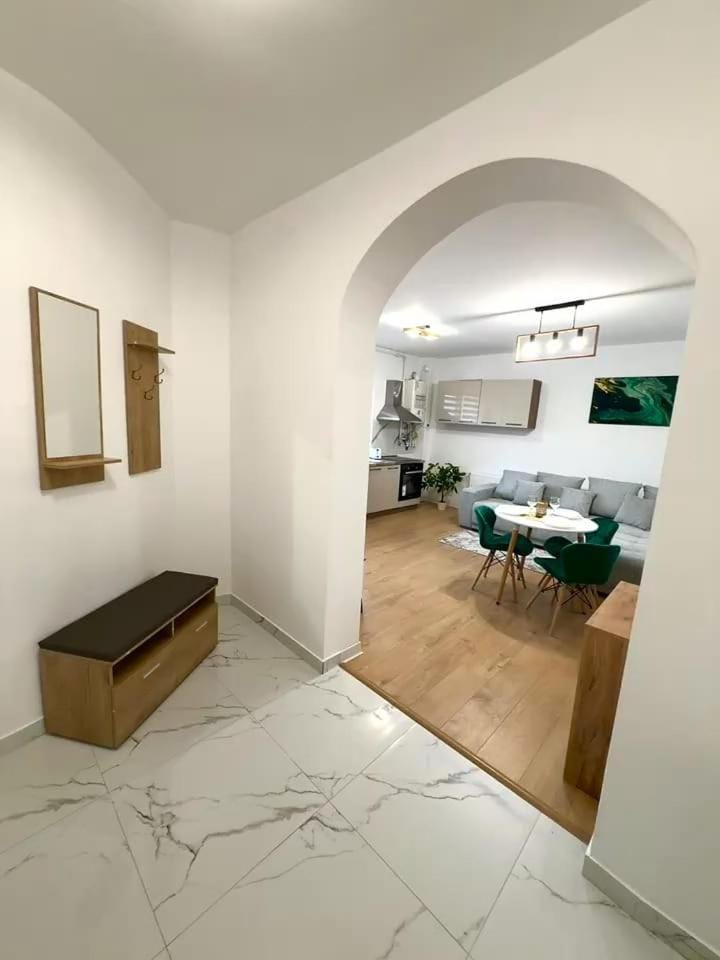 RCI APARTHOTEL self check-in- parking free Apartment hotel in Romania