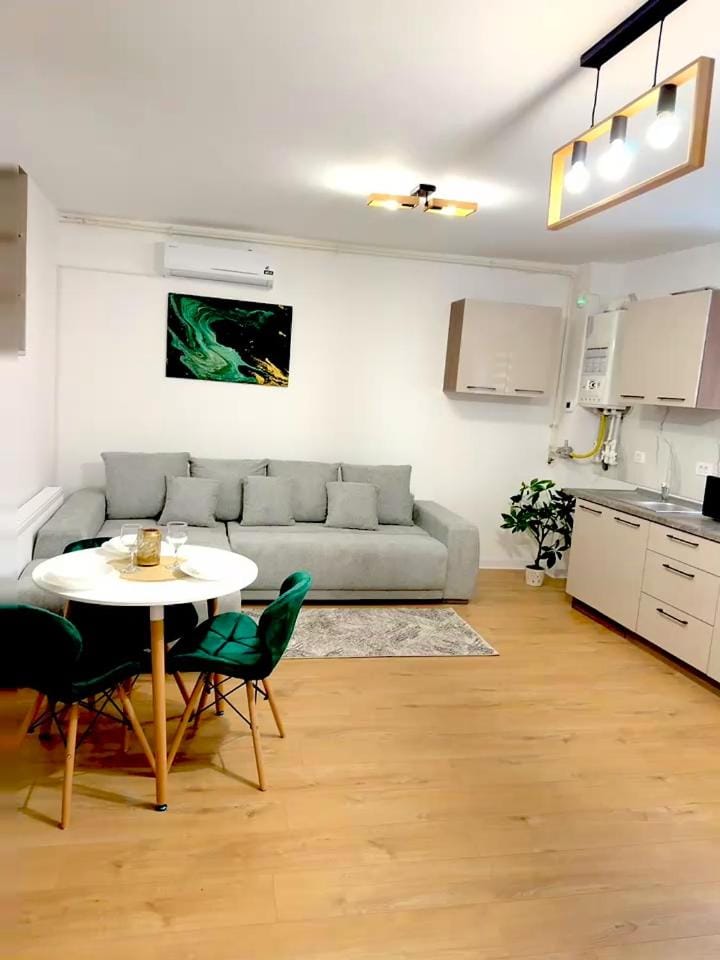 RCI APARTHOTEL self check-in- parking free Apartment hotel in Romania