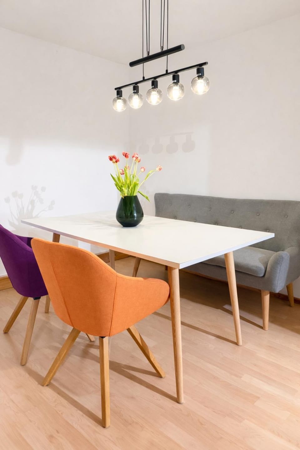 Seating area, Dining area