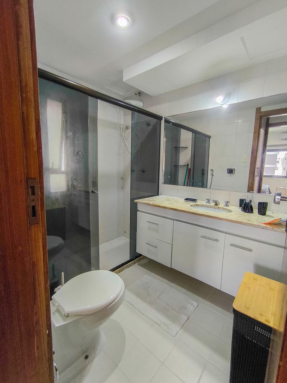 Quarto e Sala Completo na Barra Apartment in Salvador