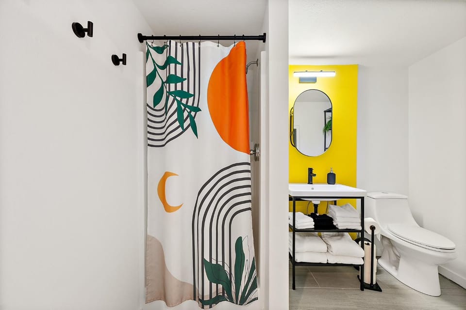 Shower, Bathroom, towels