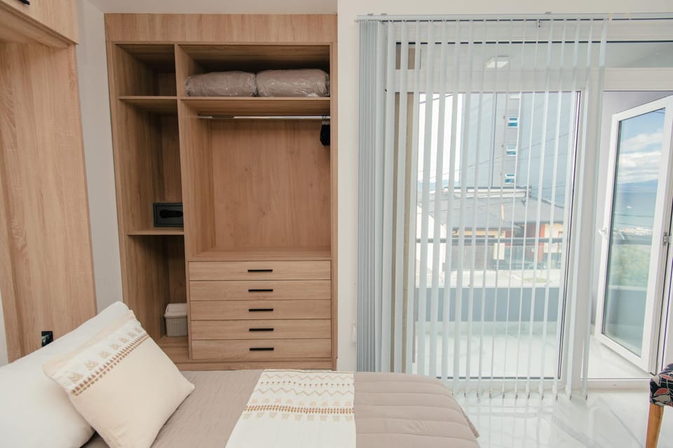 Bed, Photo of the whole room, Bedroom, wardrobe