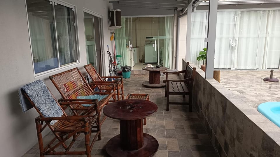 Casa na Pinheira com piscina e 2 suítes House in Florianopolis