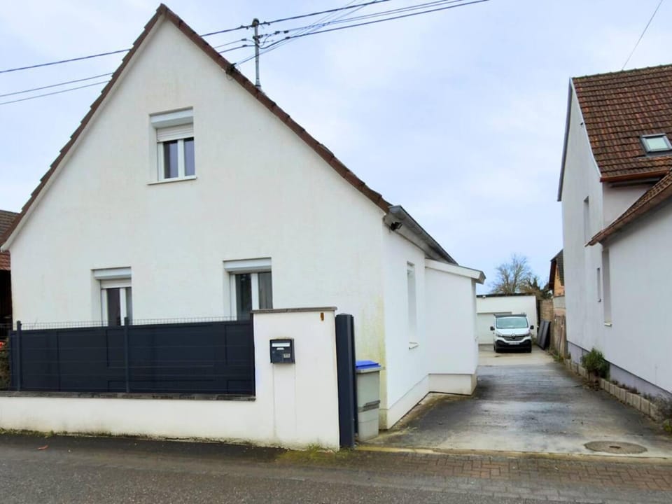Property building, Parking