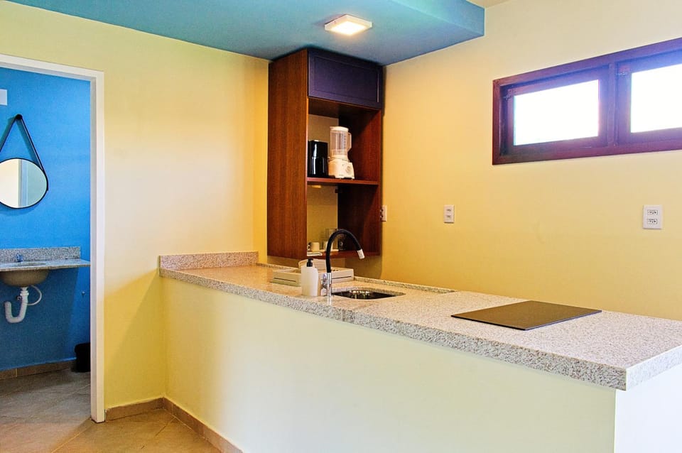 Bathroom, Communal kitchen