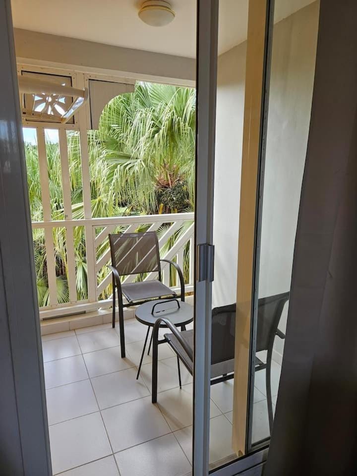 T2 cosy piscine - proche plages et bourg Apartment in Sainte-Anne