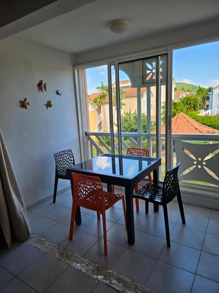 T2 cosy piscine - proche plages et bourg Apartment in Sainte-Anne