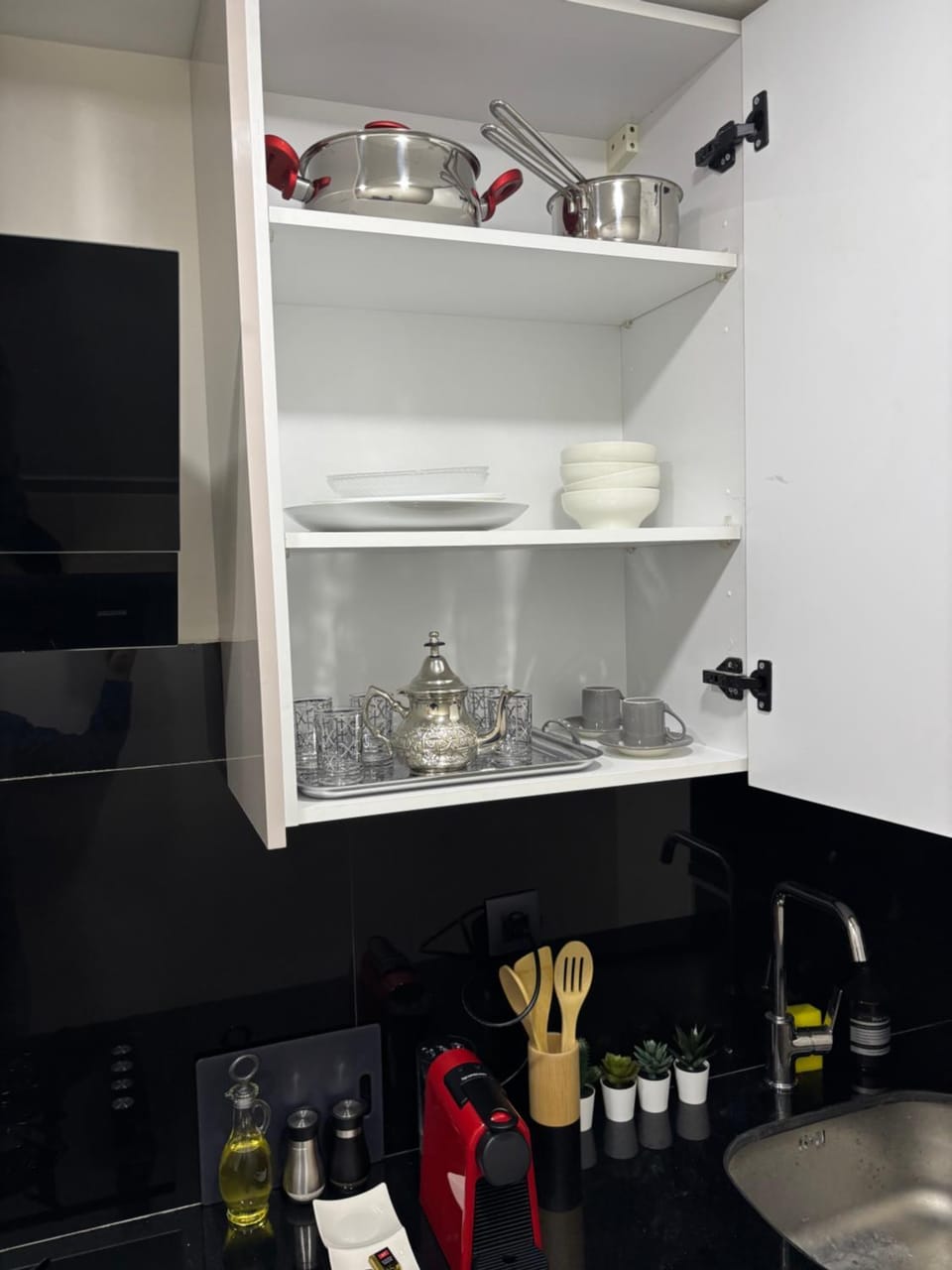 Coffee/tea facilities, Kitchen or kitchenette
