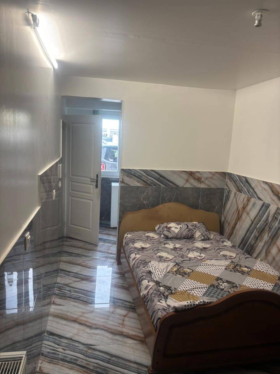 Homestay home Apartment in Massy