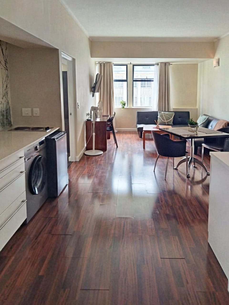 Lounge or bar, kitchen