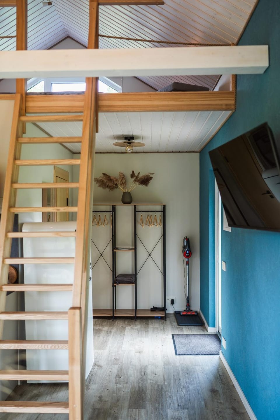 TV and multimedia, wardrobe