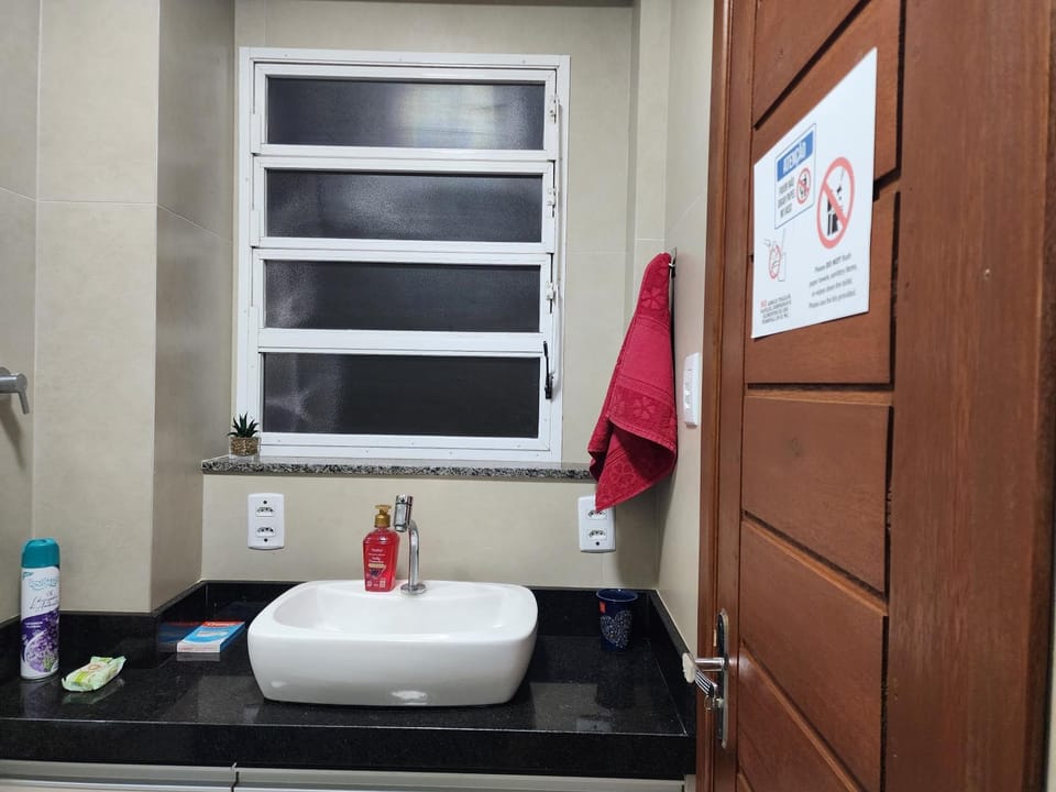 Bathroom, hair dryier, towels