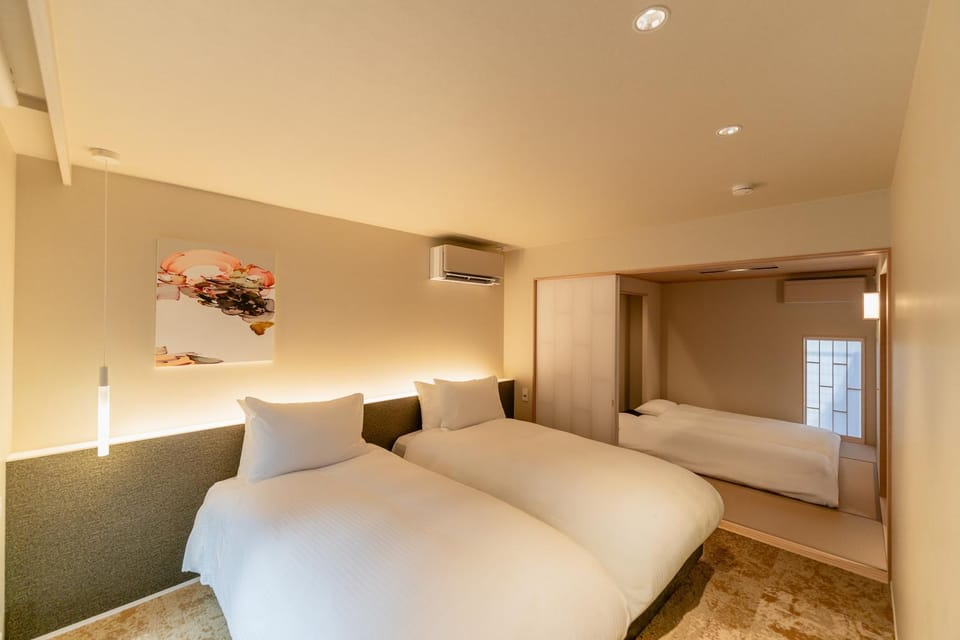 Flower Base SAKURA House in Fukuoka