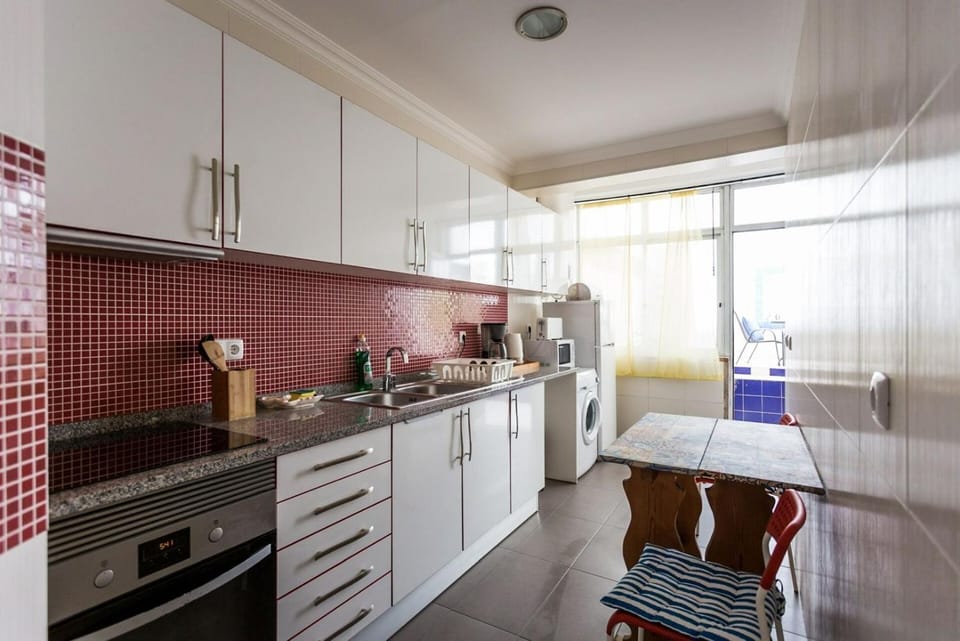 1-Bedroom Flat with Terrace, near Metro & Arena Apartment in Lisbon