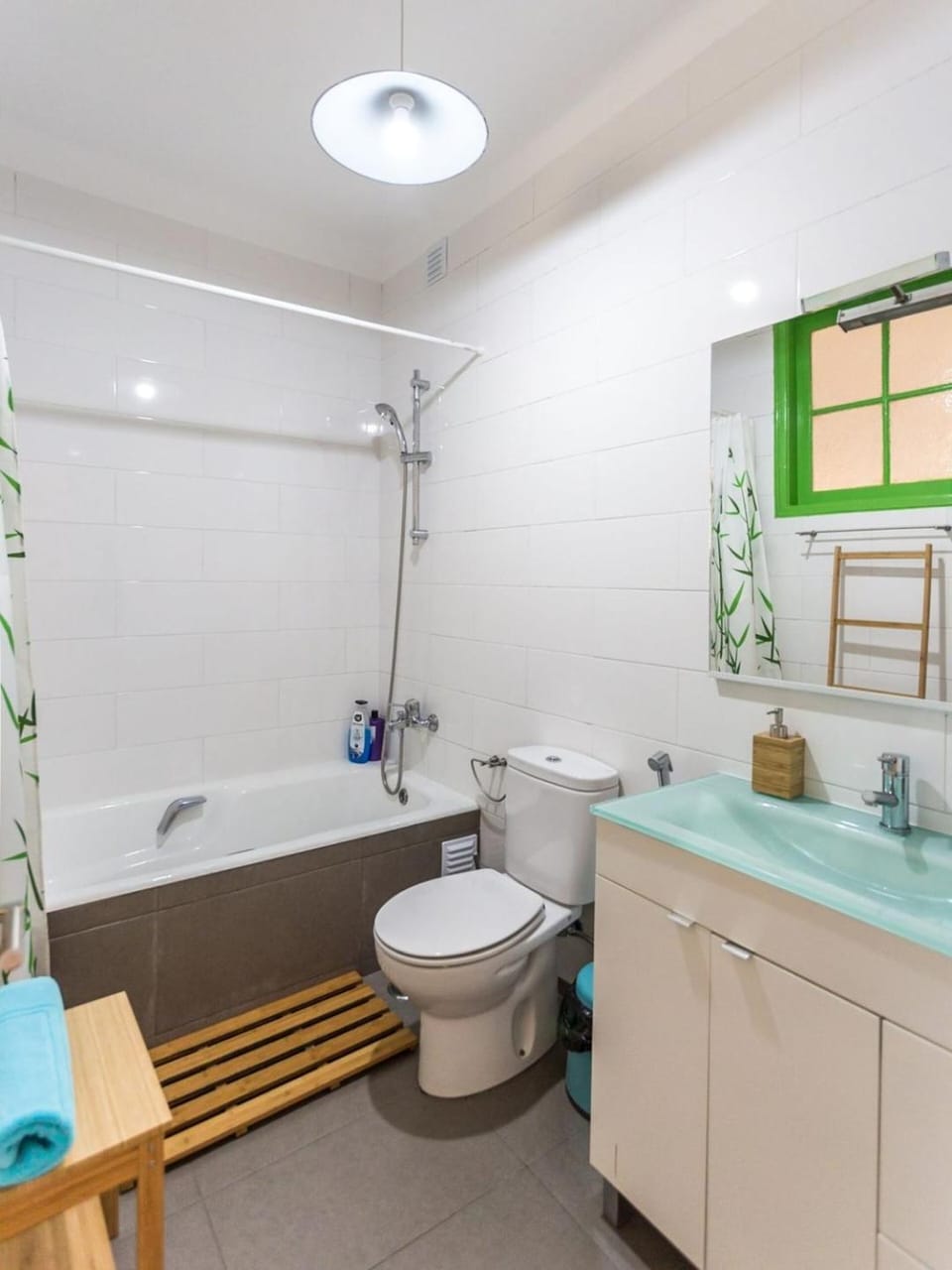 1-Bedroom Flat with Terrace, near Metro & Arena Apartment in Lisbon