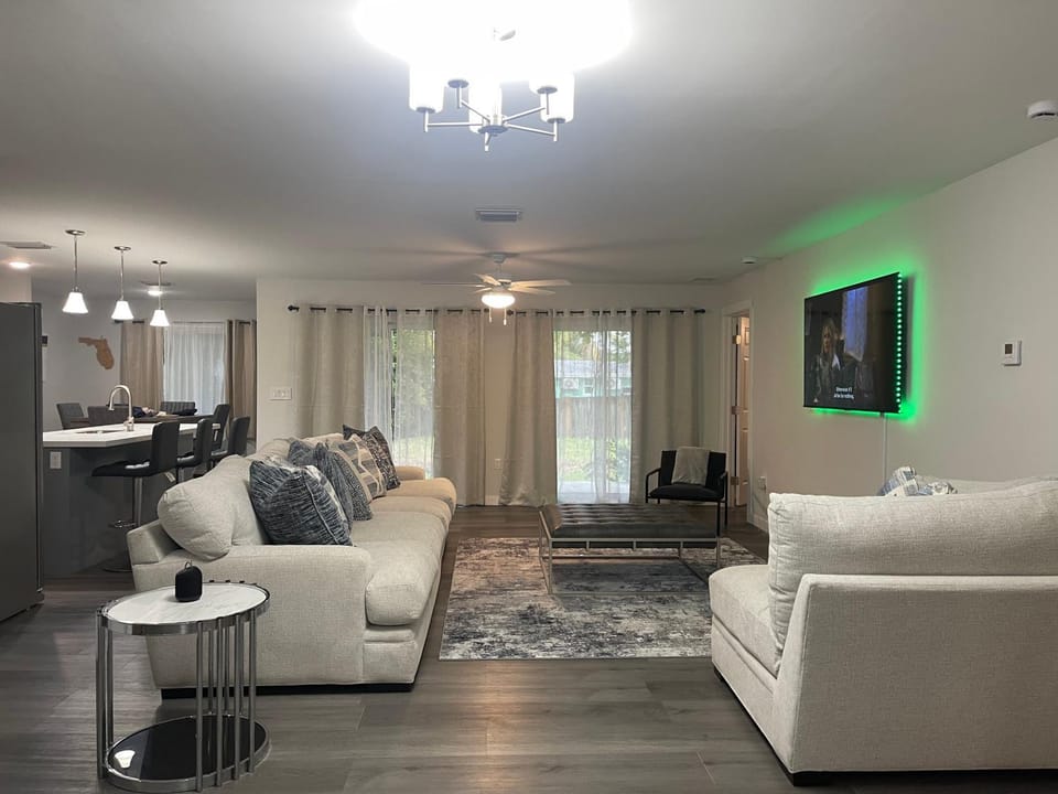 New 3BR in Central Miami Location for Family & Groups House in Miami