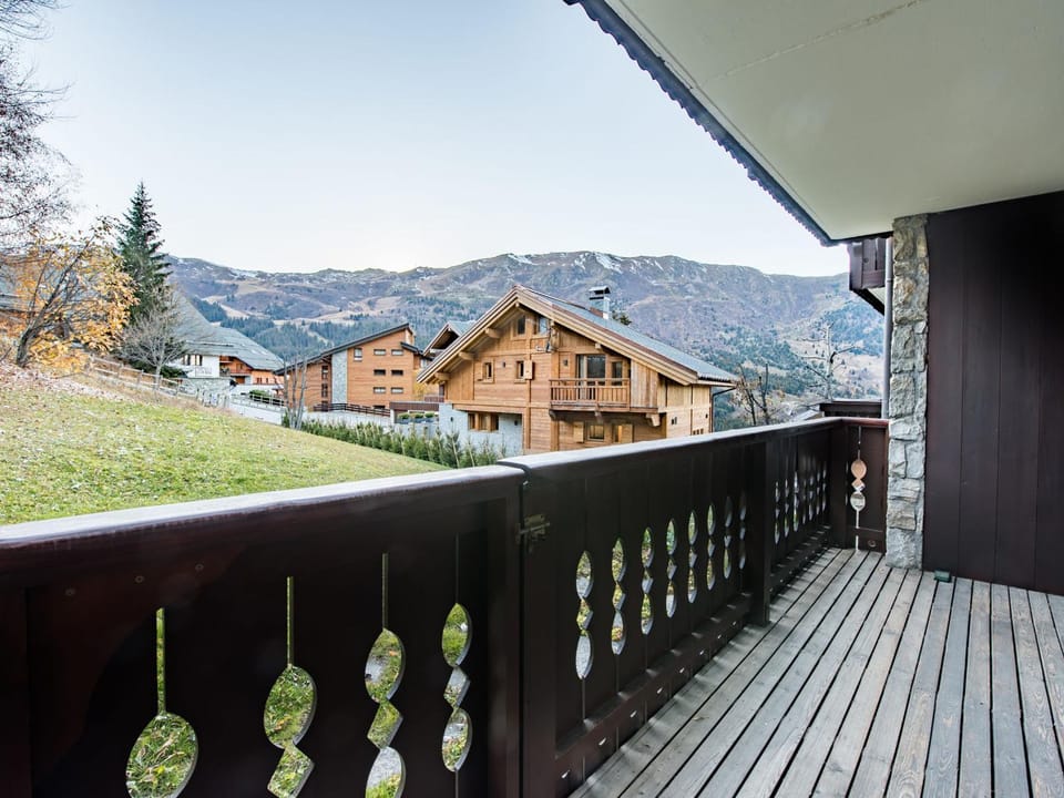 Appartement ski aux pieds, 6 pers, parking couvert - FR-1-411-1009 Apartment in Les Allues