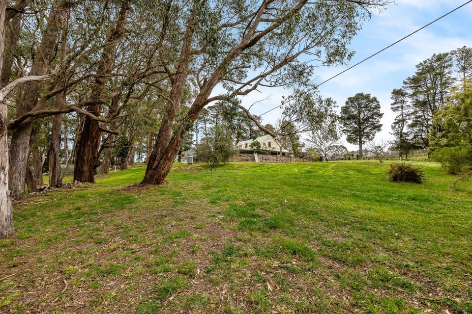 Adelaide Hill Luxury Amenities and Stunning Vistas House in Adelaide