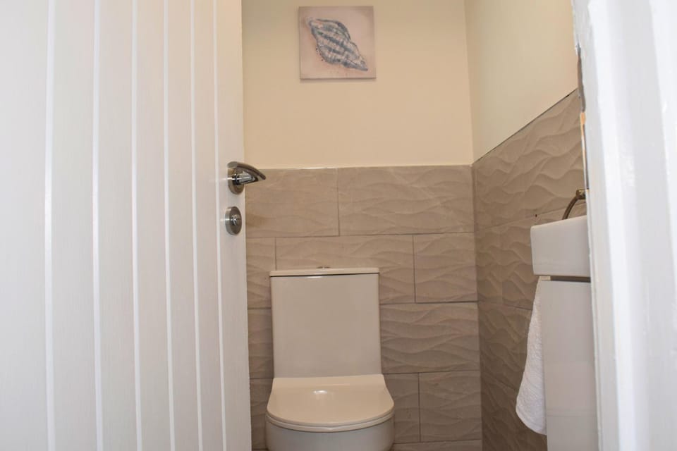 Toilet, Bathroom