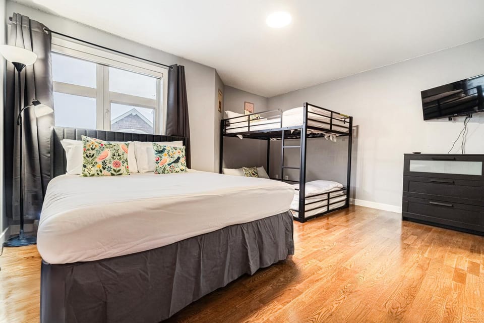 Rocky Mountain Retreat-Mountain View! Apartment in Canmore