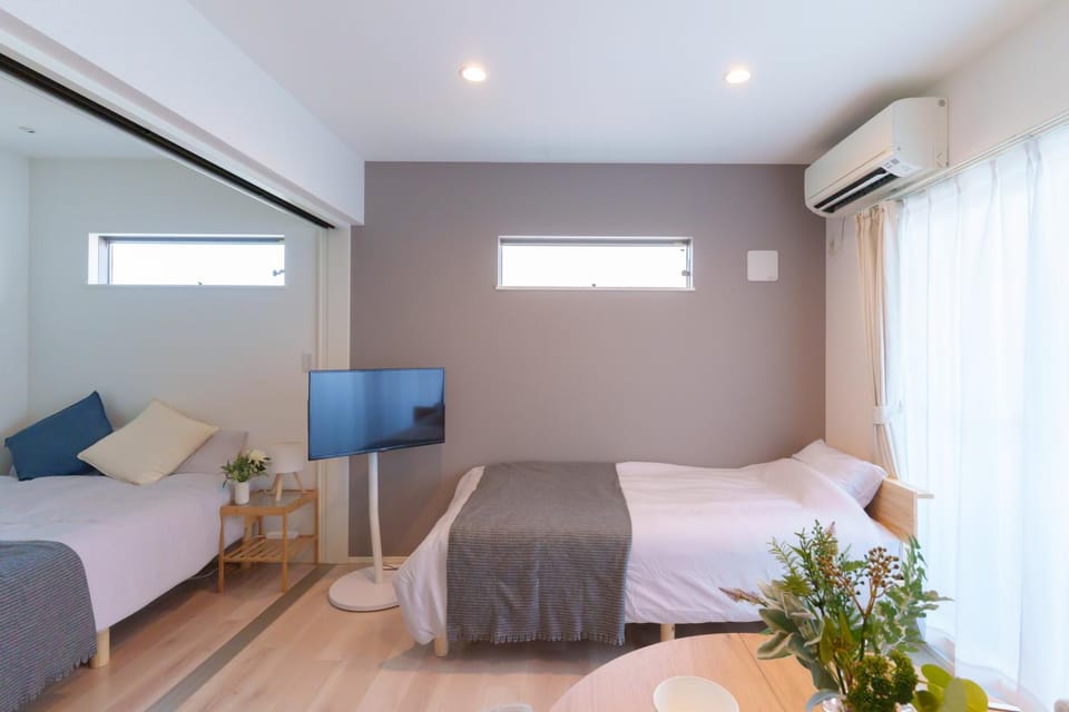 Bed, Bedroom, air conditioner