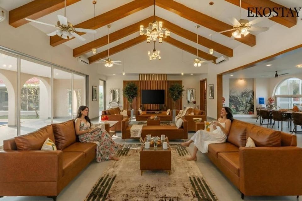 TV and multimedia, Living room, Seating area