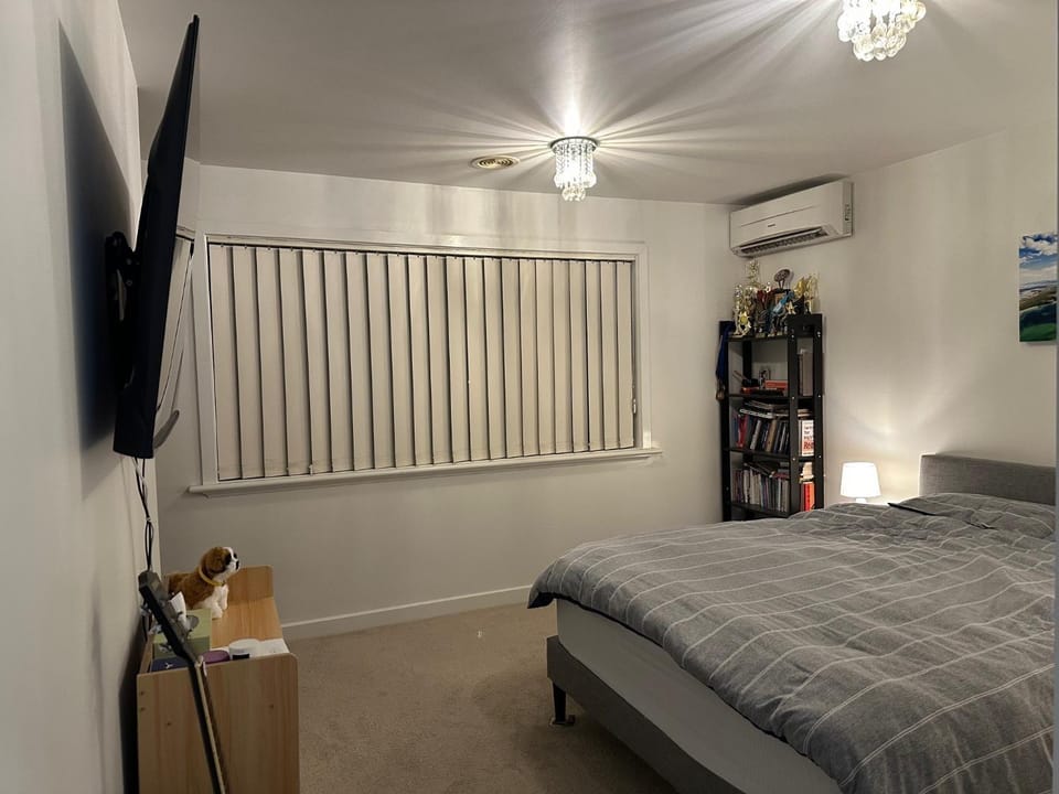 A cozy room with ensuite in Springvale, in a shared accommodation Vacation rental in Springvale