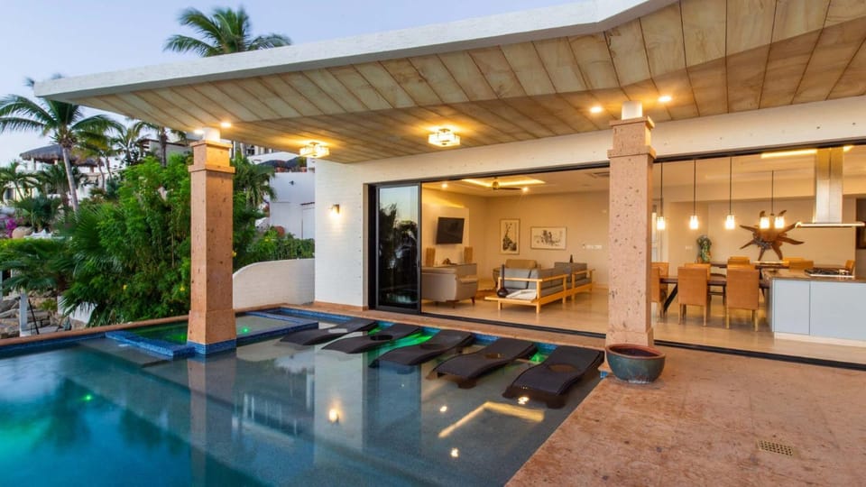 Villa Jade de Law House in Cabo San Lucas