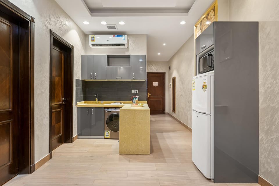 minibar, oven, pet friendly, stove