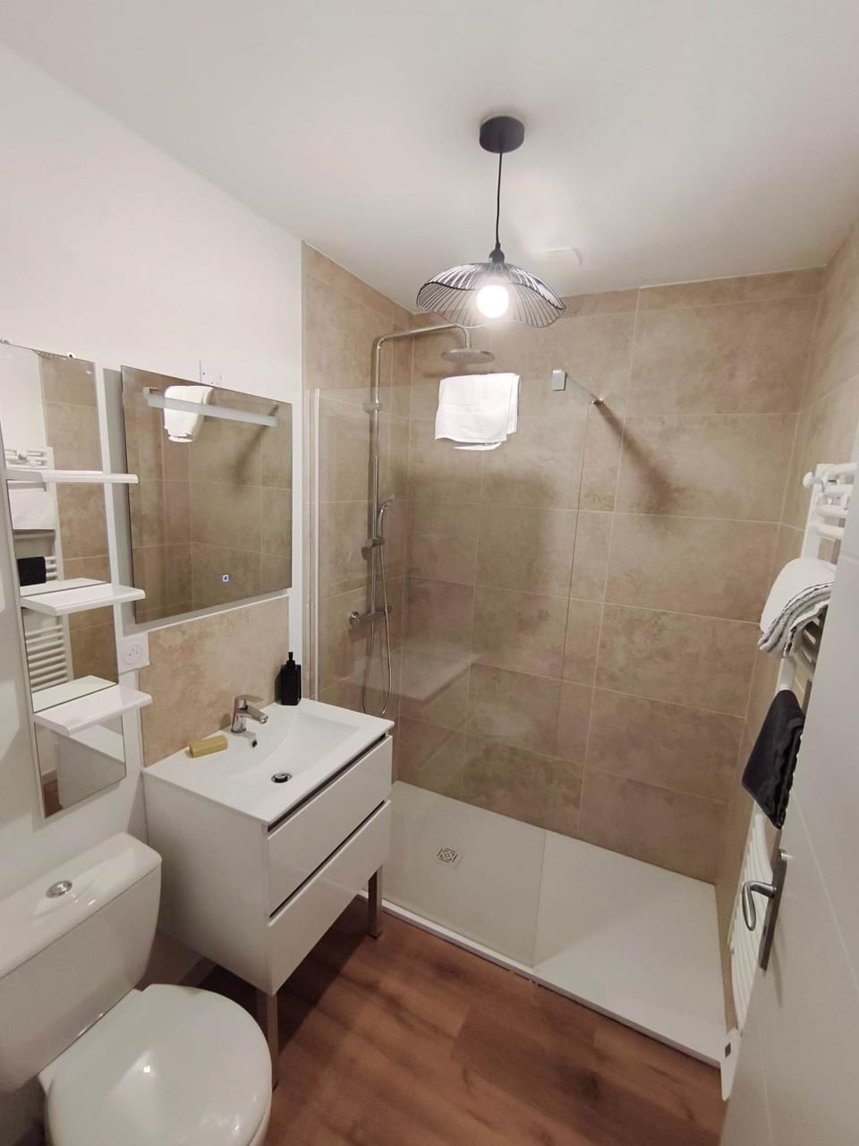 Shower, Toilet, Bathroom