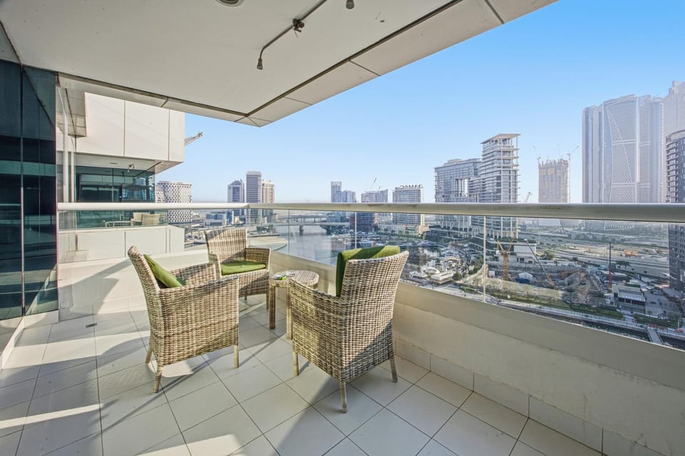 3 Bedroom unit at DAMAC maison Canal Views Apartment in Dubai