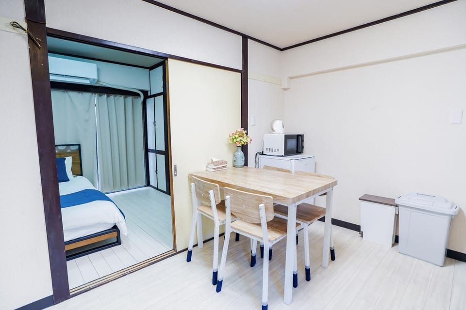 Kitchen or kitchenette, Photo of the whole room, Dining area