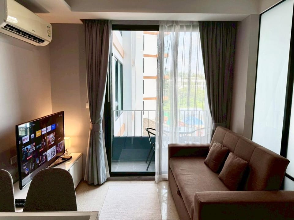 Stylish 1BR Surin Beach Kitchen & Rooftop Pool by Renttini Apartment in Choeng Thale