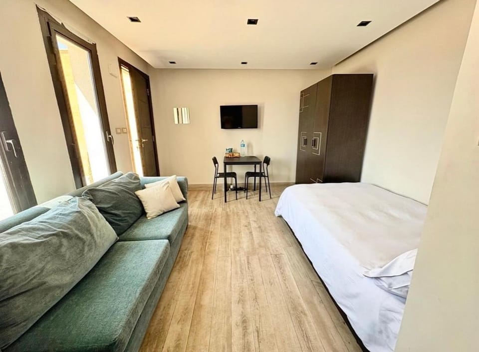 Living room, Bedroom