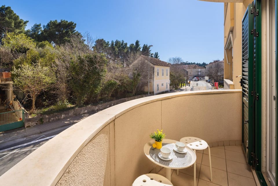 Sunny Central Apartments Apartment in Makarska