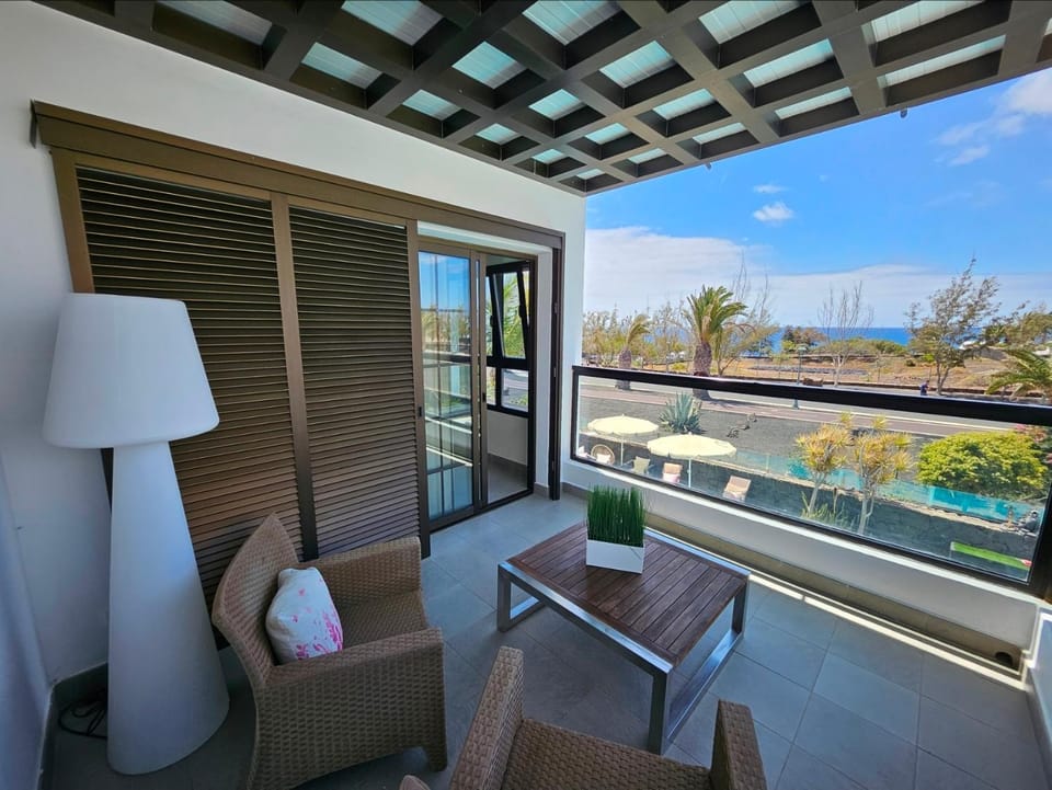 View (from property/room), Balcony/Terrace