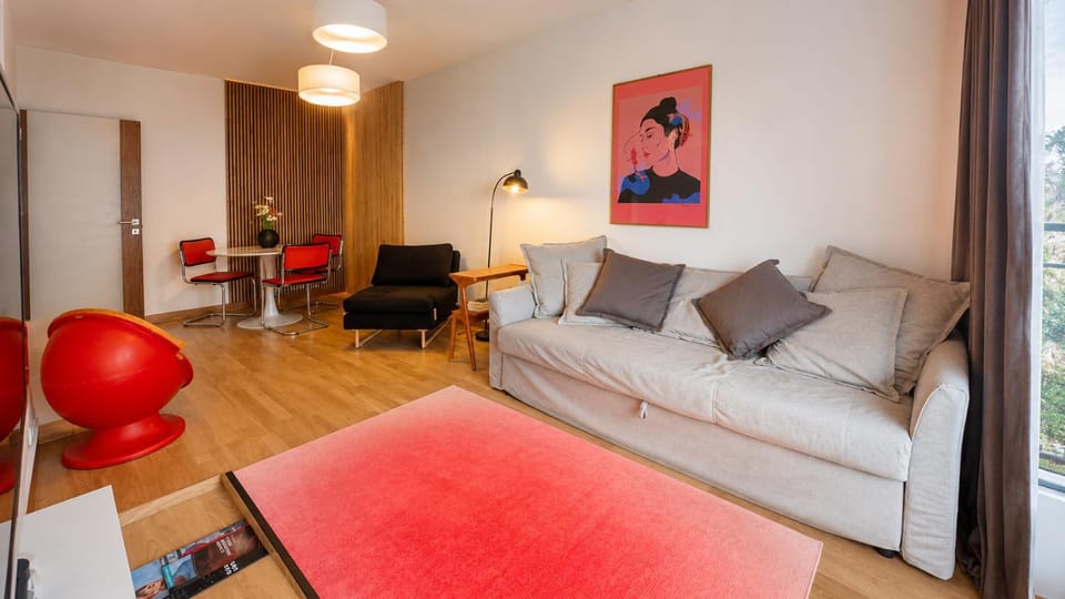 Living room, Seating area