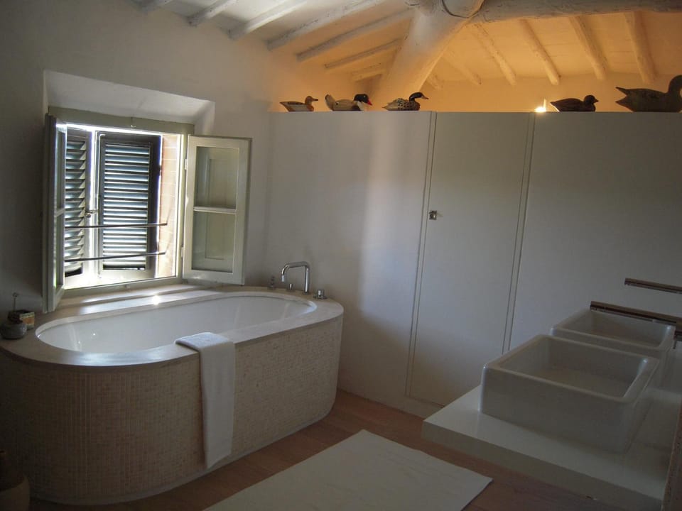 Bathroom, Bath