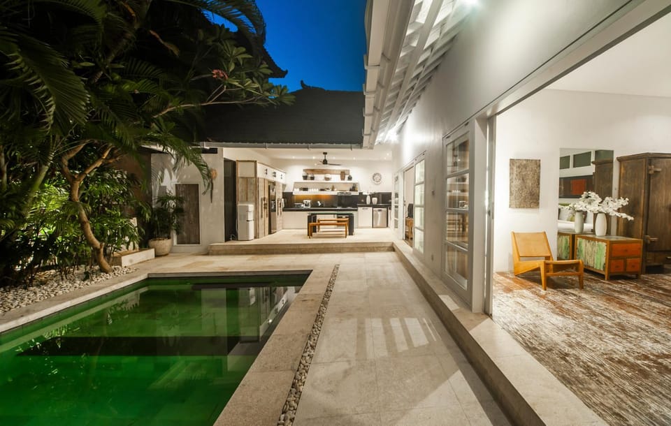 Aarna Haven Seminyak Villa in North Kuta