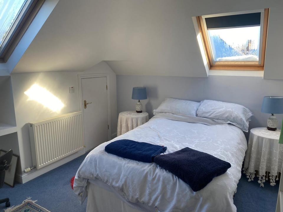 Lovely Bungalow in beautiful neighbourhood House in High Wycombe