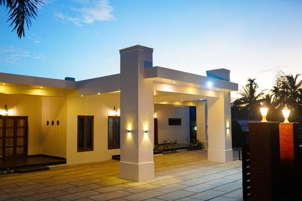 Property building, Day
