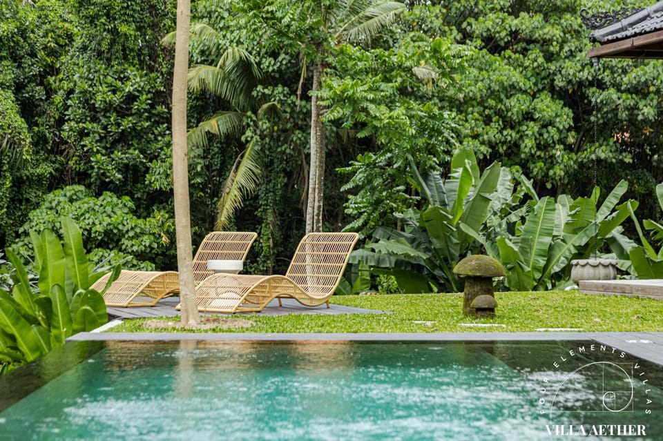 Balcony/Terrace, Balcony/Terrace, Pool view, Swimming pool, Swimming pool, sunbed