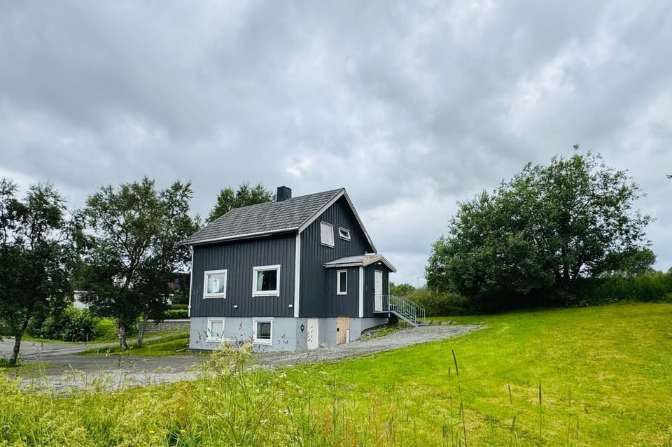 Property building, Day, Natural landscape