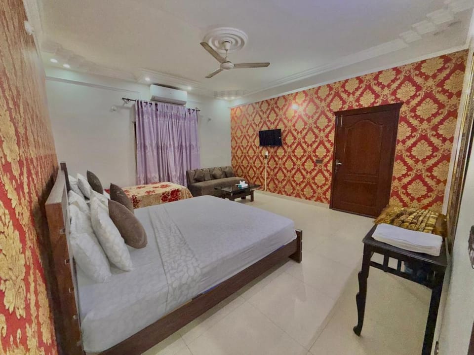 City Inn Guest House Bed and Breakfast in Karachi