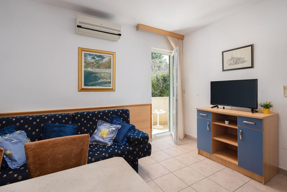 Sunny Apartments II Apartment in Makarska