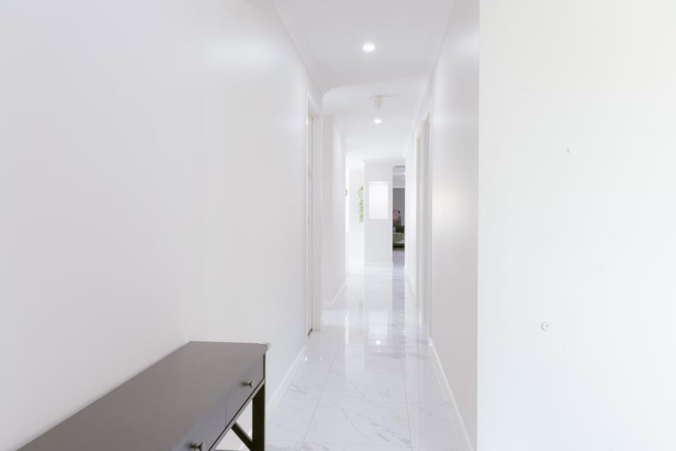 Modern 4BR Home Spacious & Family Friendly House in Victoria