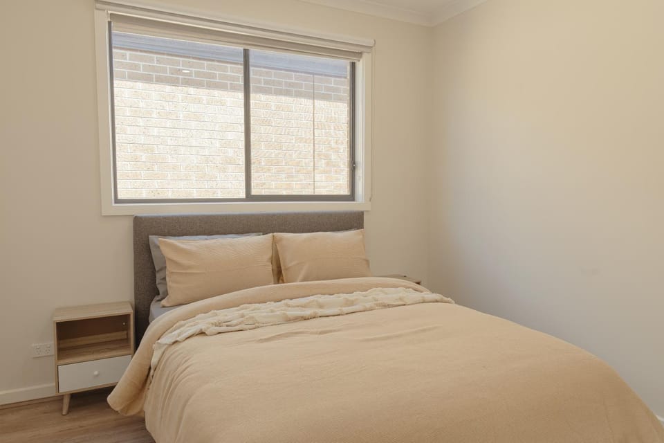 Modern 4BR Home Spacious & Family Friendly House in Victoria