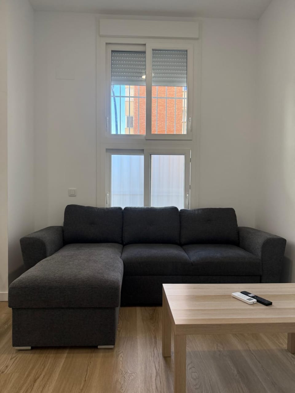 Apartamento Justo al lado de la Estación de Tren y Bus María Zambrano Apartment in Malaga