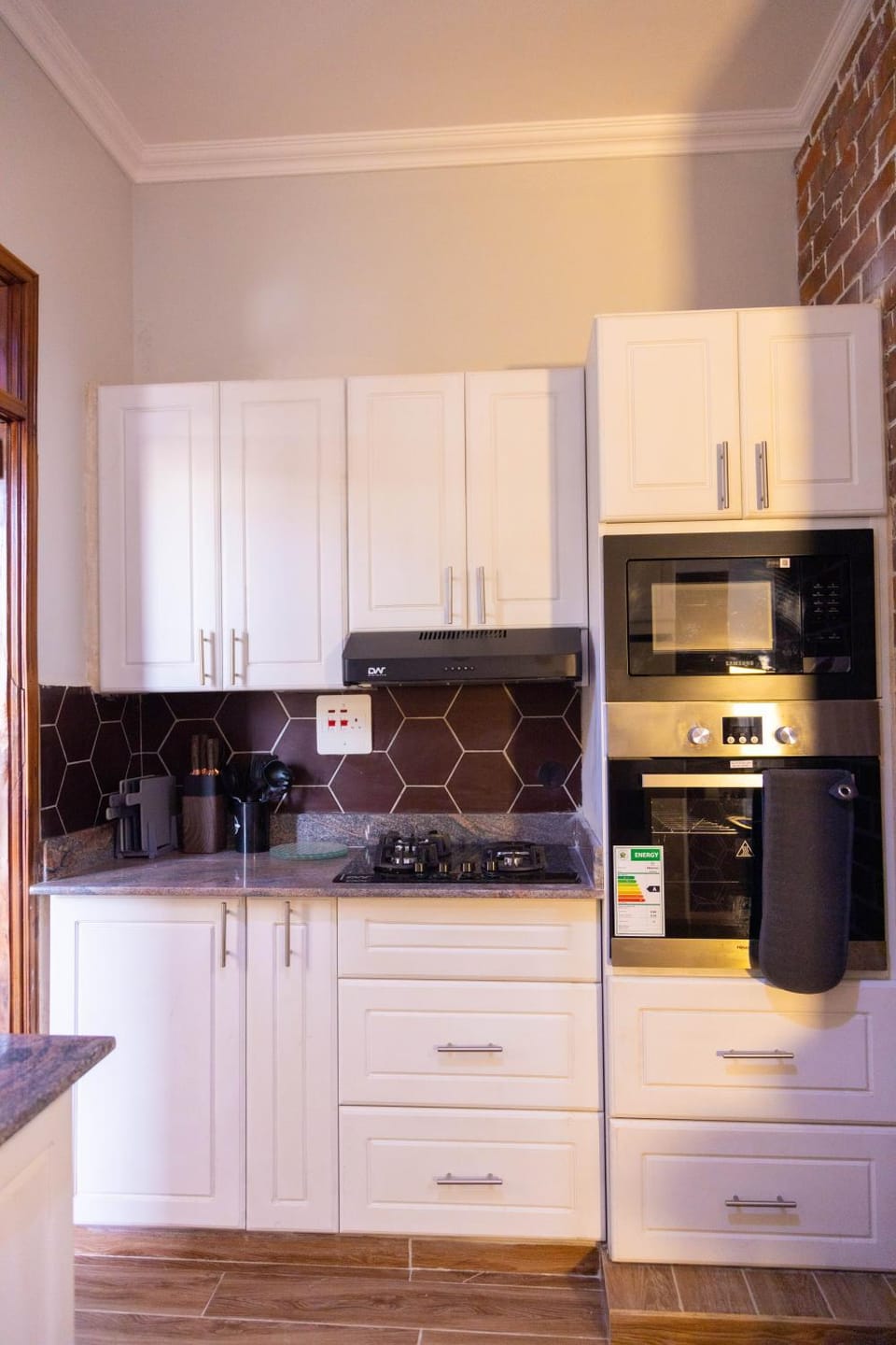 Kitchen or kitchenette, oven